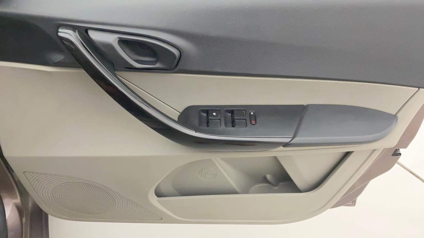 2018 Tata Tiago XTA PETROL, Petrol, Automatic, 27,436 km, Driver Side Door Panels Control