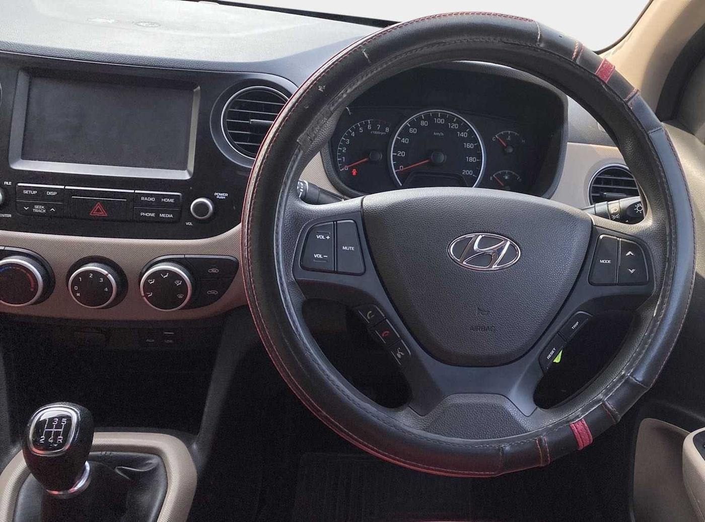 2020 Hyundai Grand i10 SPORTZ 1.2 KAPPA VTVT, Petrol, Manual, 45,181 km, Steering Wheel Close Up
