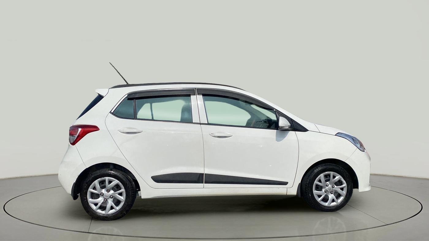 2020 Hyundai Grand i10 SPORTZ 1.2 KAPPA VTVT, Petrol, Manual, 45,181 km, Right Side View