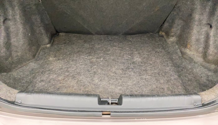 2015 Honda Amaze 1.2L I-VTEC S, Petrol, Manual, 58,409 km, Boot Inside