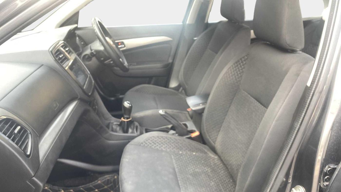 2019 Maruti Vitara Brezza ZDI, Diesel, Manual, 97,434 km, Right Side Front Door Cabin