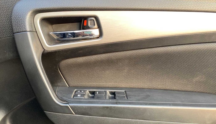 2019 Maruti Vitara Brezza ZDI, Diesel, Manual, 97,434 km, Driver Side Door Panels Control