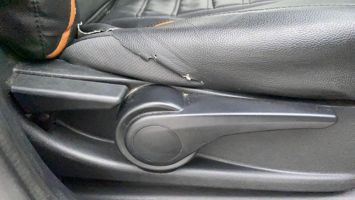 2017 Tata Tiago XZ PETROL, Petrol, Manual, 63,567 km, Driver Side Adjustment Panel