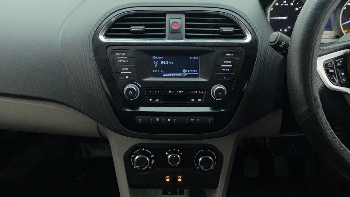 2017 Tata Tiago XZ PETROL, Petrol, Manual, 63,567 km, Air Conditioner