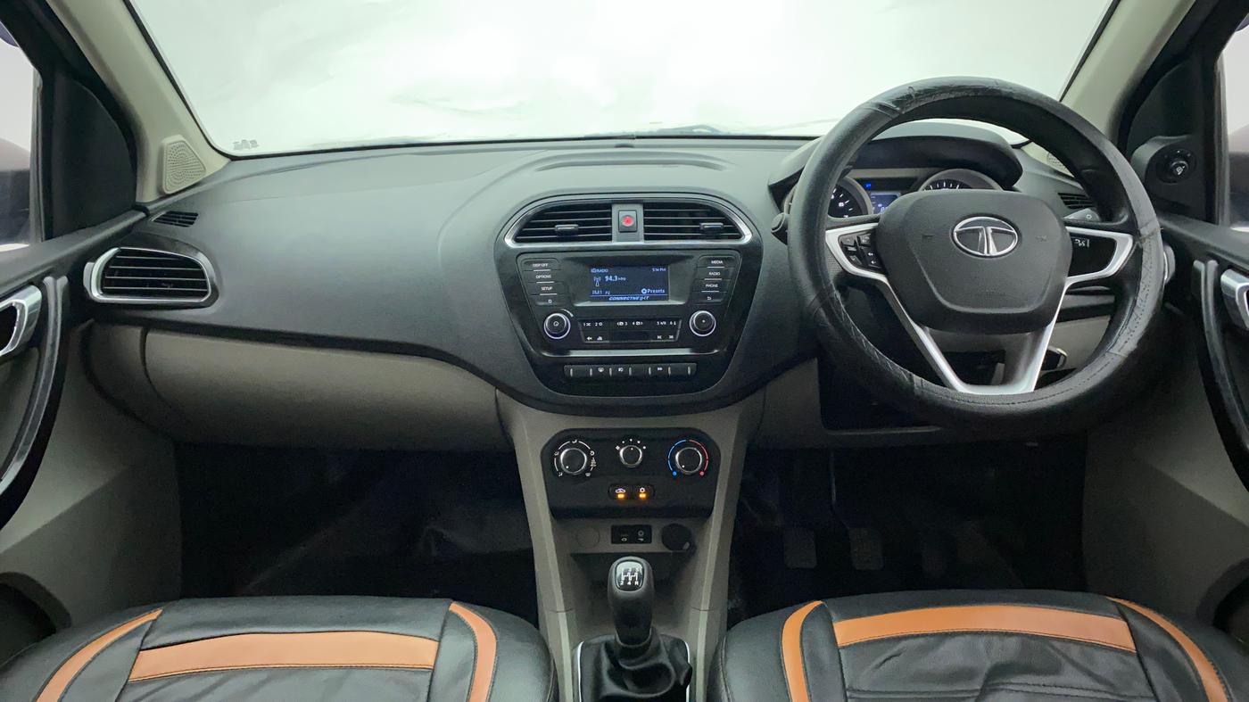 2017 Tata Tiago XZ PETROL, Petrol, Manual, 63,567 km, Dashboard