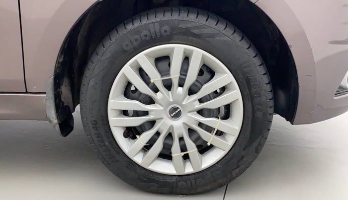 2017 Tata Tiago XZ PETROL, Petrol, Manual, 63,567 km, Right Front Wheel