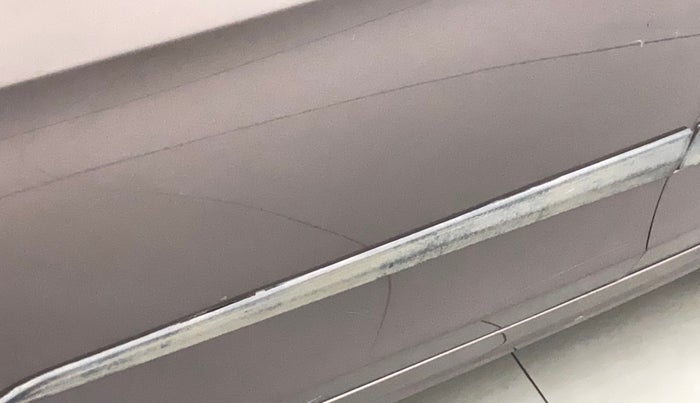 2017 Tata Tiago XZ PETROL, Petrol, Manual, 63,567 km, Front passenger door - Minor scratches