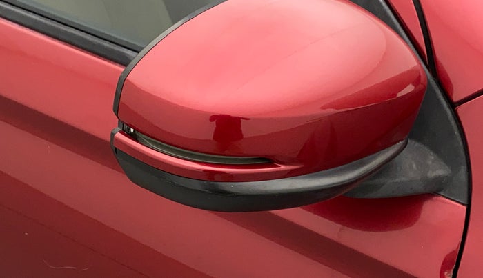 2018 Honda Amaze 1.2L I-VTEC S, Petrol, Manual, 72,209 km, Right rear-view mirror - Folding motor not working