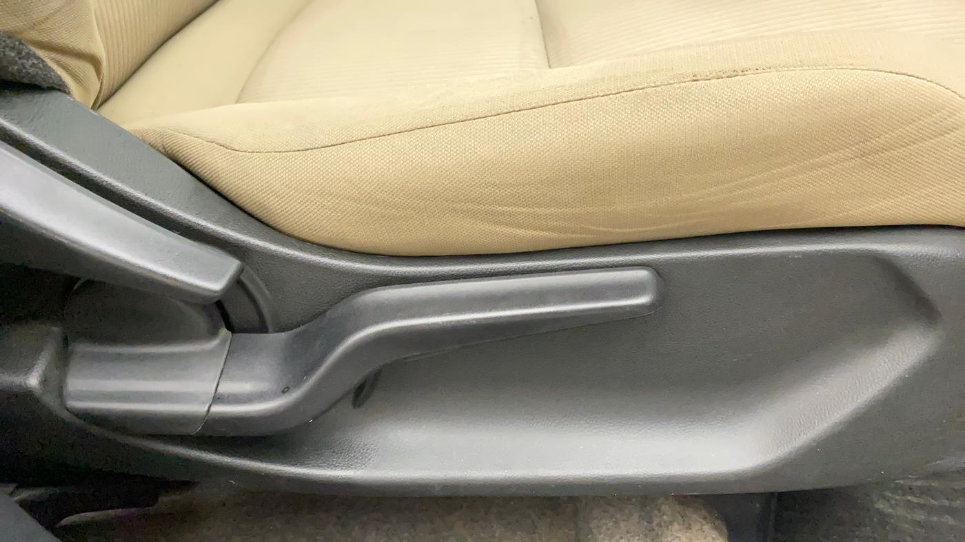 2018 Honda Amaze 1.2L I-VTEC S, Petrol, Manual, 72,209 km, Driver Side Adjustment Panel