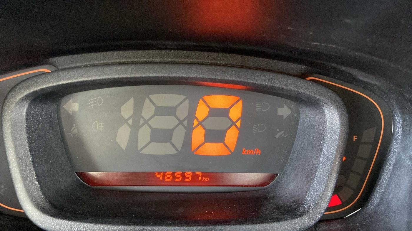 2016 Renault Kwid RXT 0.8, Petrol, Manual, 46,585 km, Odometer Image