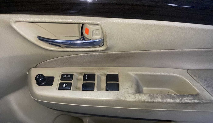 2015 Maruti Ciaz VXI+, Petrol, Manual, 81,730 km, Driver Side Door Panels Control