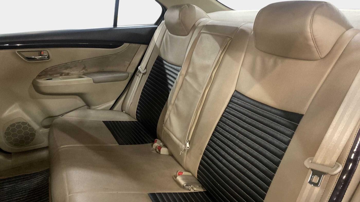2015 Maruti Ciaz VXI+, Petrol, Manual, 81,730 km, Right Side Rear Door Cabin