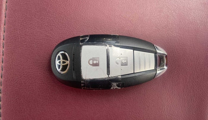 2022 Toyota URBAN CRUISER PREMIUM GRADE MT, Petrol, Manual, 19,119 km, Key Close Up