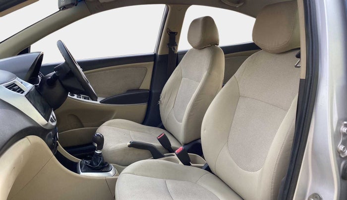 2013 Hyundai Verna FLUIDIC 1.4 CRDI, Diesel, Manual, 1,00,369 km, Right Side Front Door Cabin