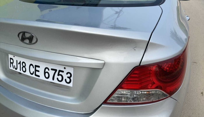 2013 Hyundai Verna FLUIDIC 1.4 CRDI, Diesel, Manual, 1,00,369 km, Dicky (Boot door) - Boot Carpet not available