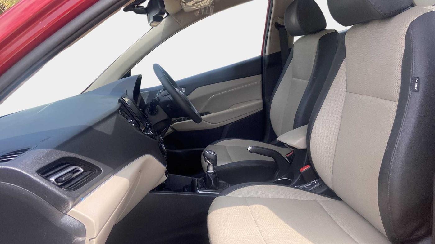 2020 Hyundai Verna SX (O)1.5 VTVT, Petrol, Manual, 10,888 km, Right Side Front Door Cabin