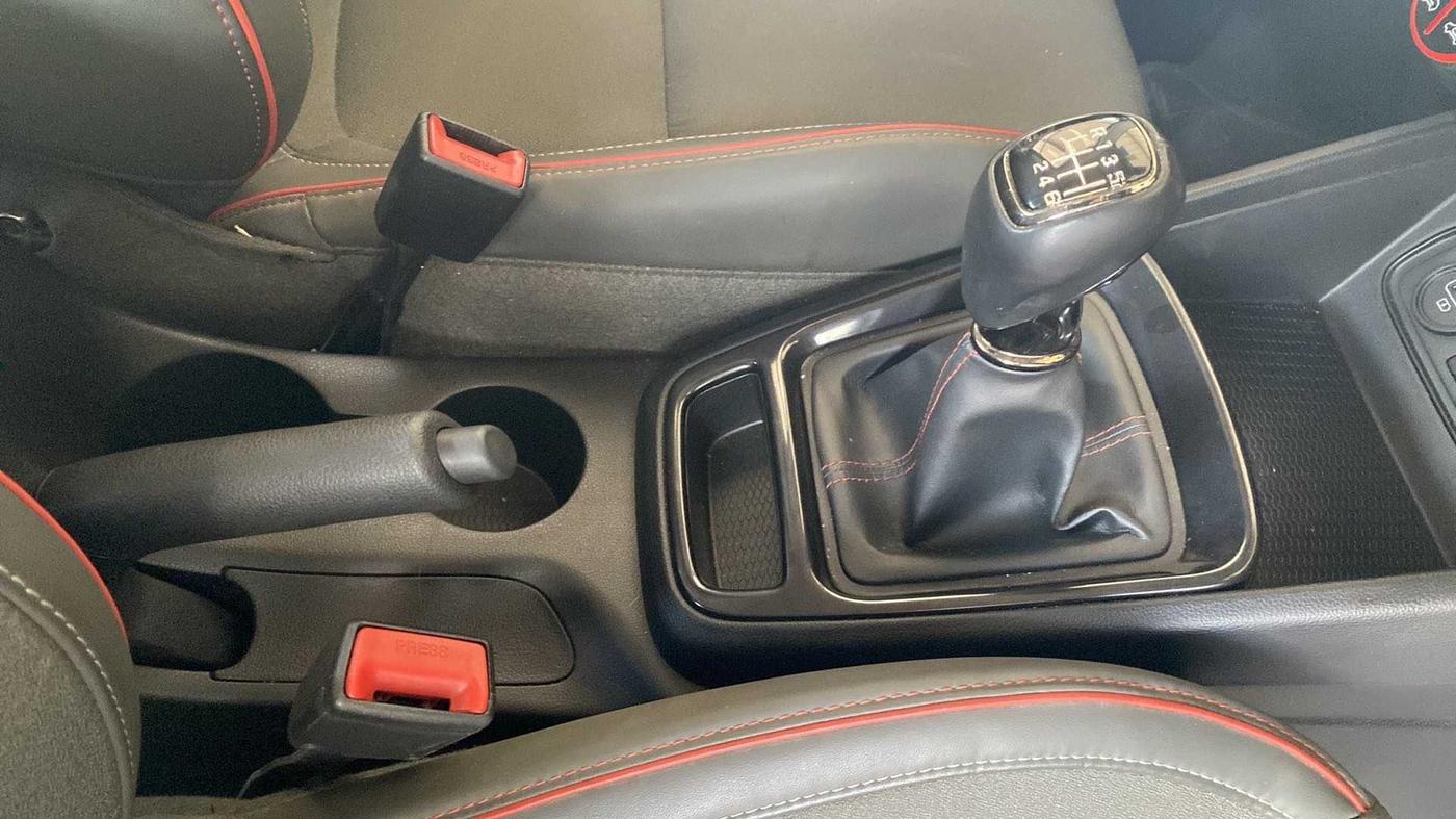 2019 Hyundai VENUE SX 1.0 TURBO DUAL TONE, Petrol, Manual, 20,561 km, Gear Lever