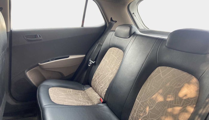 2019 Hyundai Grand i10 MAGNA 1.2 KAPPA VTVT, Petrol, Manual, 45,625 km, Right Side Rear Door Cabin