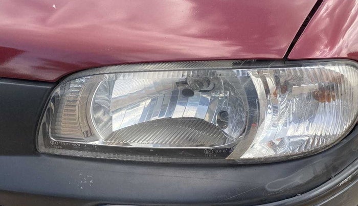 2011 Maruti Alto LXI, Petrol, Manual, 33,632 km, Left headlight - Minor scratches