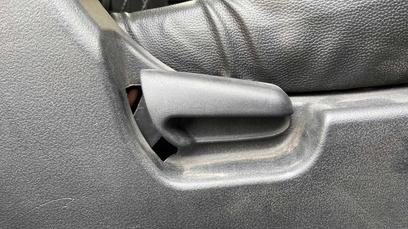 2017 Maruti Wagon R 1.0 VXI AMT, Petrol, Automatic, 42,547 km, Driver Side Adjustment Panel