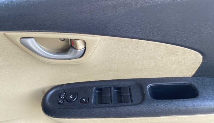 2014 Honda Amaze 1.2L I-VTEC VX, Petrol, Manual, 49,936 km, Driver Side Door Panels Control