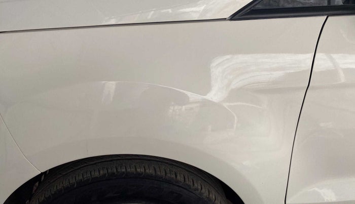 2015 Ford Ecosport TITANIUM 1.5L PETROL AT, Petrol, Automatic, 74,388 km, Left fender - Lining loose
