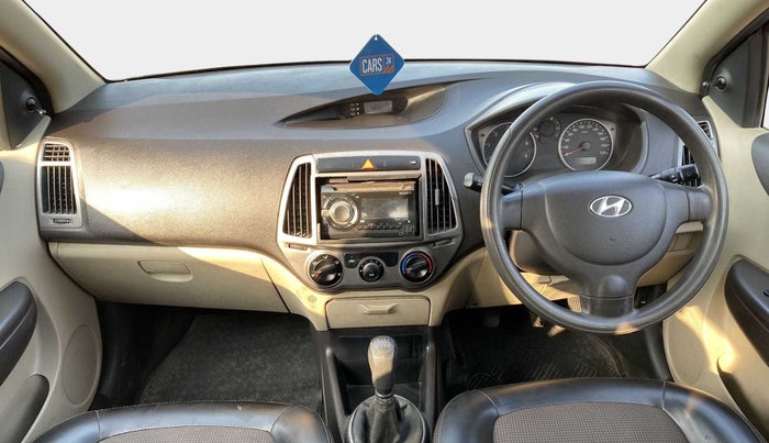2013 Hyundai i20 MAGNA 1.4 CRDI, Diesel, Manual, 65,736 km, Dashboard