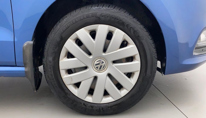 2016 Volkswagen Polo COMFORTLINE 1.2L, Petrol, Manual, 55,849 km, Right Front Wheel