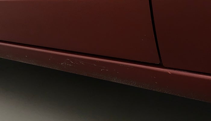 2017 Maruti Dzire VXI, Petrol, Manual, 58,442 km, Left running board - Minor scratches