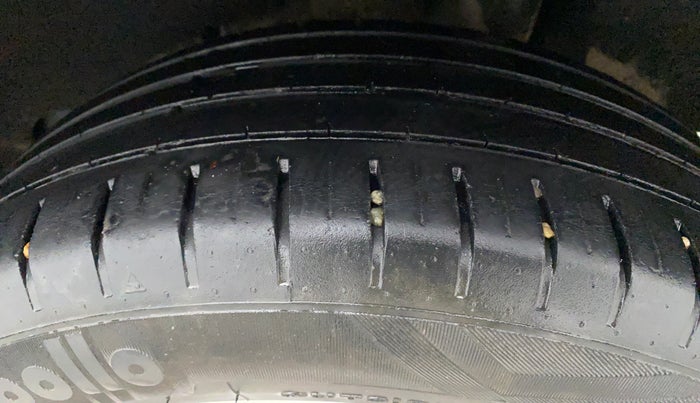 2019 Maruti Baleno ZETA CVT PETROL 1.2, Petrol, Automatic, 46,744 km, Left Rear Tyre Tread