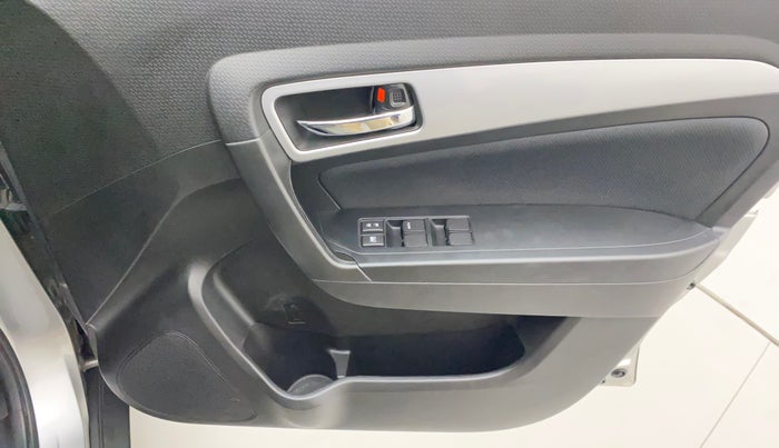 2022 Maruti Vitara Brezza ZXI PLUS, Petrol, Manual, 35,629 km, Driver Side Door Panels Control