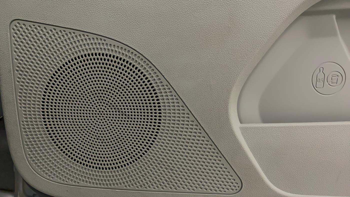 2018 Tata Tiago XZA PETROL, Petrol, Automatic, 22,679 km, Speaker
