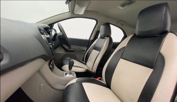 2018 Tata Tiago XZA PETROL, Petrol, Automatic, 22,679 km, Right Side Front Door Cabin