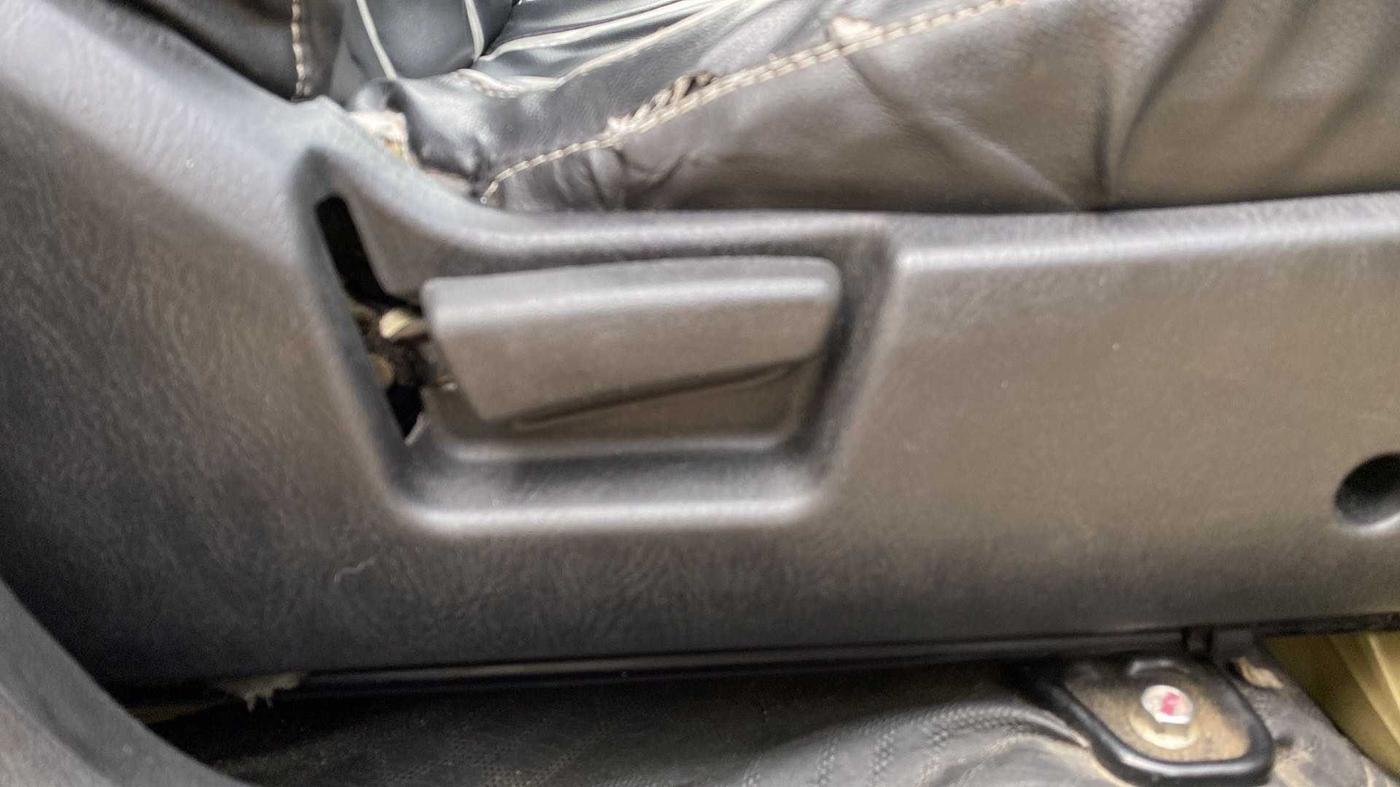 2020 Maruti Alto VXI, Petrol, Manual, 40,653 km, Driver Side Adjustment Panel