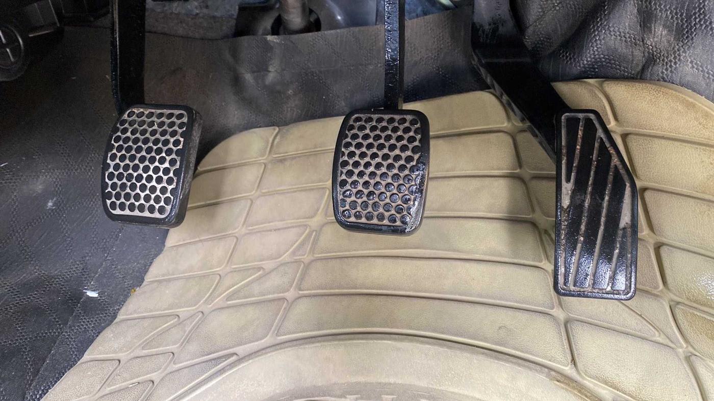 2020 Maruti Alto VXI, Petrol, Manual, 40,653 km, Pedals