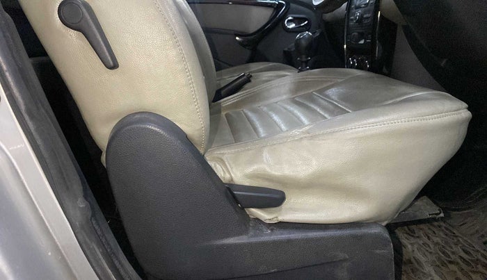 2012 Renault Duster 110 PS RXZ DIESEL, Diesel, Manual, 83,804 km, Driver Side Adjustment Panel