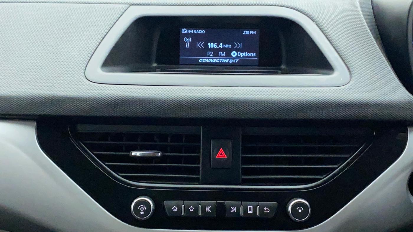 2019 Tata NEXON XM PETROL, Petrol, Manual, 37,294 km, Infotainment System
