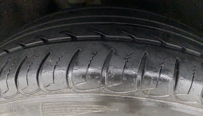 2019 Ford Ecosport TITANIUM 1.5L DIESEL, Diesel, Manual, 32,625 km, Right Rear Tyre Tread
