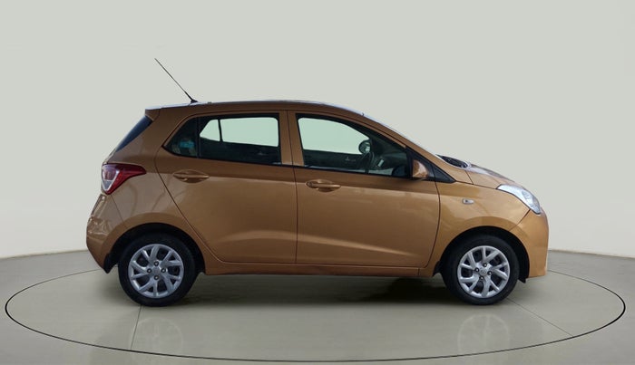 2017 Hyundai Grand i10 SPORTZ 1.2 KAPPA VTVT, Petrol, Manual, 43,457 km, Right Side View