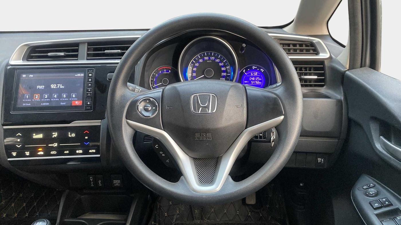 2020 Honda WR-V 1.5L I-DTEC SV MT, CNG, Manual, 48,300 km, Steering Wheel Close Up