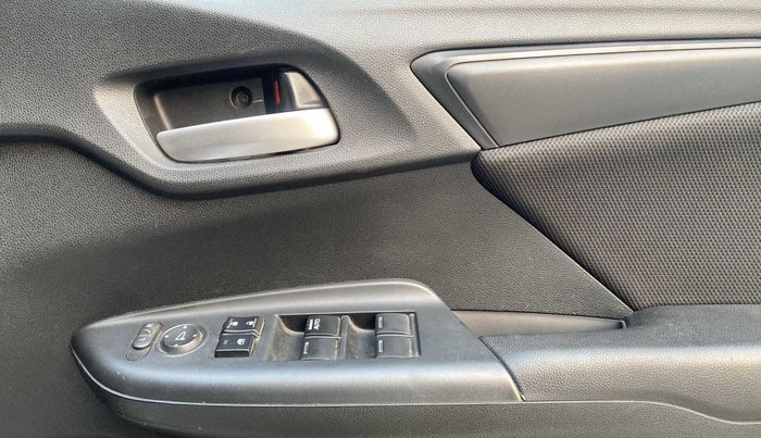 2020 Honda WR-V 1.5L I-DTEC SV MT, Diesel, Manual, 48,300 km, Driver Side Door Panels Control