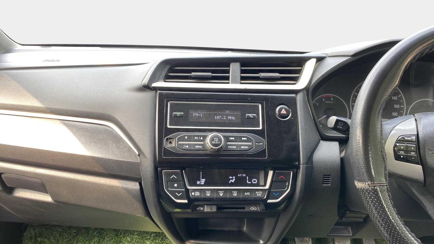2018 Honda BR-V 1.5L I- DTEC S, Diesel, Manual, 98,950 km, Air Conditioner