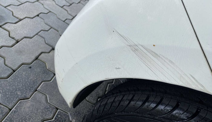 2017 Hyundai Eon ERA +, Petrol, Manual, 80,138 km, Front bumper - Minor scratches