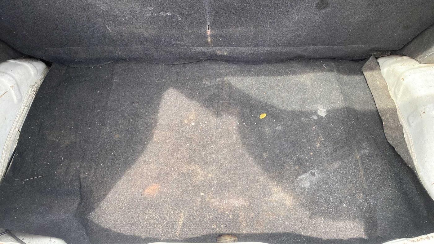 2017 Hyundai Eon ERA +, Petrol, Manual, 80,138 km, Boot Inside