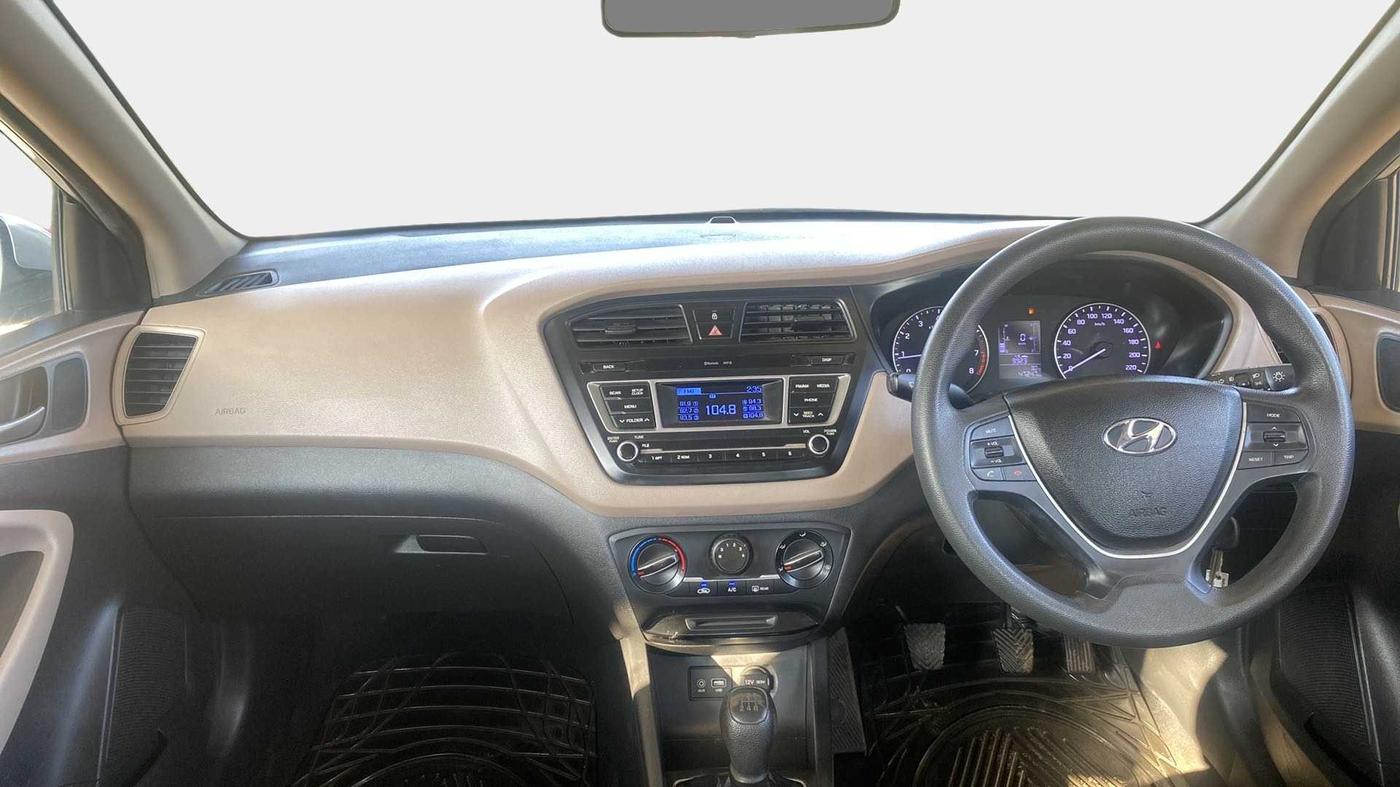 2017 Hyundai Elite i20 SPORTZ 1.2, Petrol, Manual, 47,120 km, Dashboard