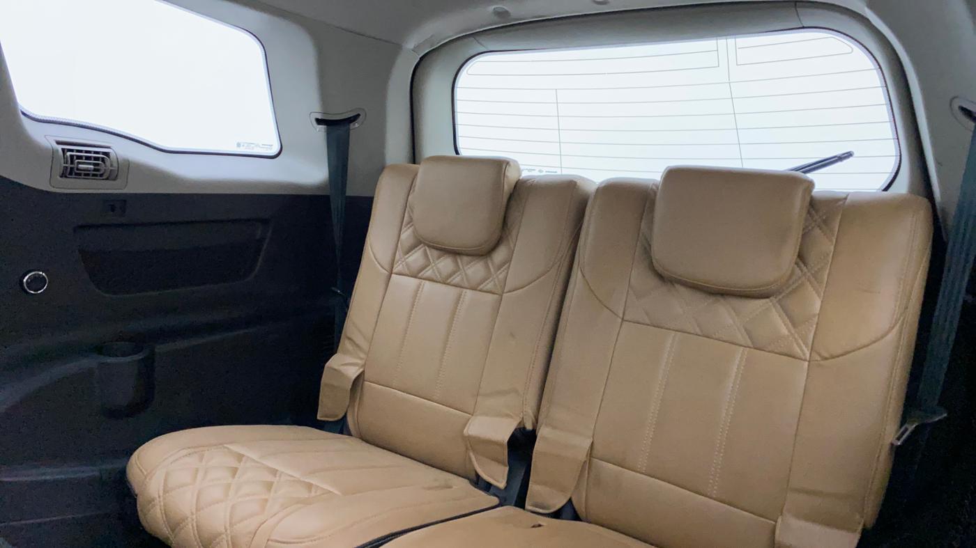 2019 Mahindra XUV500 W5, Diesel, Manual, 30,127 km, Third Seat Row ( optional )