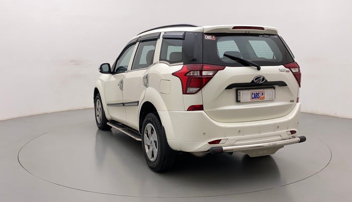 2019 Mahindra XUV500 W5, Diesel, Manual, 30,127 km, Left Back Diagonal