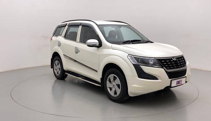 2019 Mahindra XUV500 W5, Diesel, Manual, 30,127 km, Right Front Diagonal