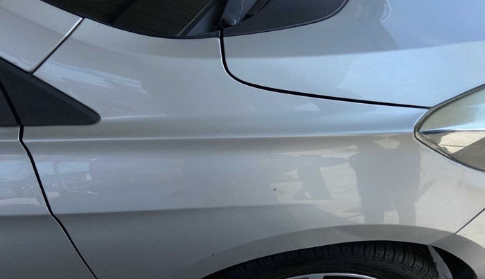 2018 Tata Tiago XZ PETROL, Petrol, Manual, 95,638 km, Right fender - Slightly dented