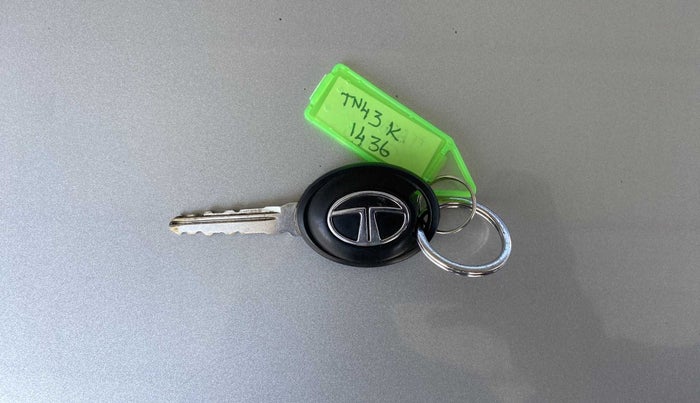 2018 Tata Tiago XZ PETROL, Petrol, Manual, 95,638 km, Key Close Up